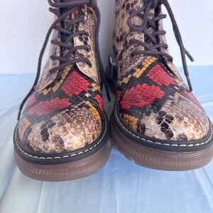 Jellypop‎ Scotland Women Snake Print Combat Boots Chunky Heel Lace Up  Zip  6.5M